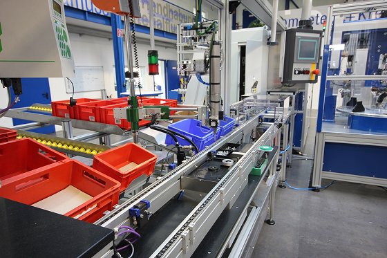 Schwerpunkt Montagetechnik Schwerpunkt Montagetechnik