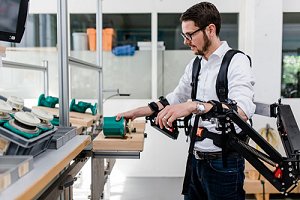 Exoskelett für Knochenjobs in der Industrie